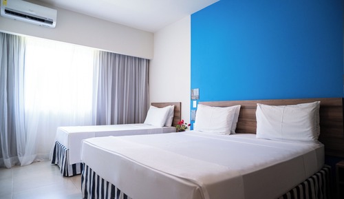 Deluxe Suite, Courtyard View