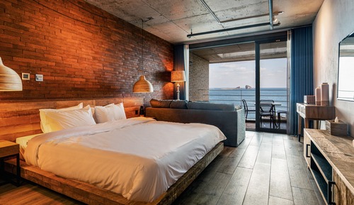 Nomad Room