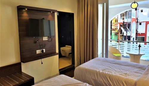 Deluxe Pool View Room with Balcony