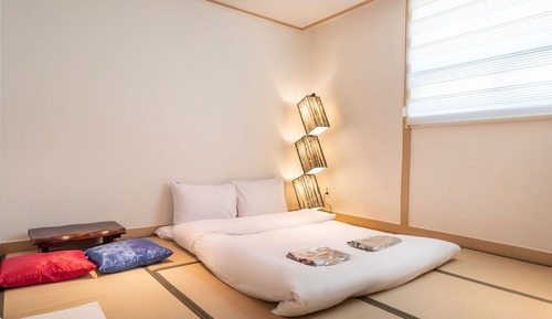 Room (First room)