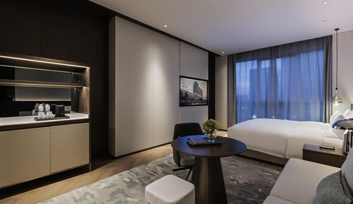 Superior Room, 1 King Bed
