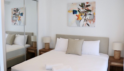 Deluxe Apartment