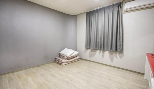 Room (On-dol)