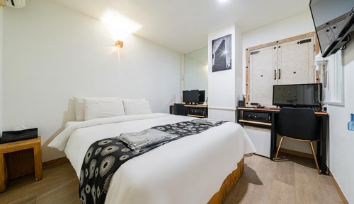 Room (2PC - Free Time Package Consecutive n)