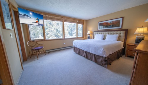 Deluxe Condo, Multiple Beds, Mountain View (Montezuma 1770)
