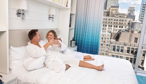 Deluxe Room, 1 King Bed, City View