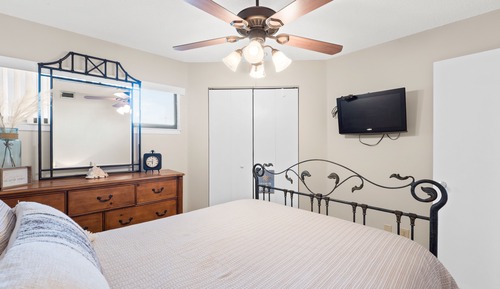Condo, 2 Bedrooms, Ocean View (204 W)