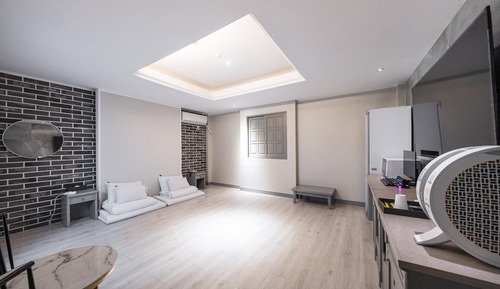 Room (Ondol)