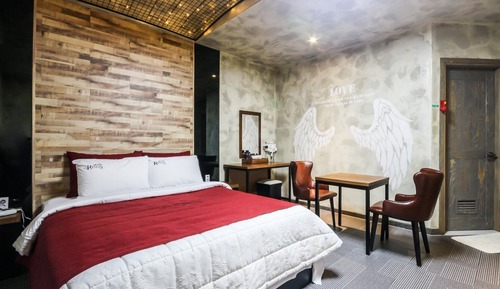 Room (Terrace B (Netflix available bathtub )