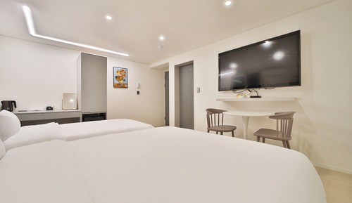 Premier Twin Room