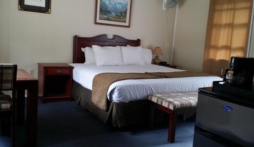Standard King Room, 1 King Bed (Not Pet Friendly)