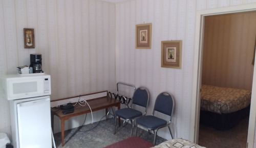 Family Room, 2 Room Suite, 2 Double Beds  (Pet Friendly)