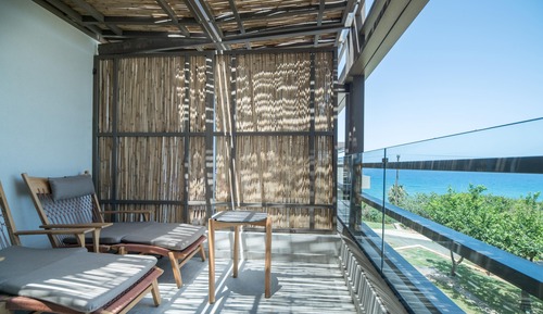 Serenity Suite Sea View