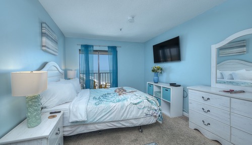 Condo, 2 Bedrooms, Balcony, Ocean View (Renaissance Tower 2113)