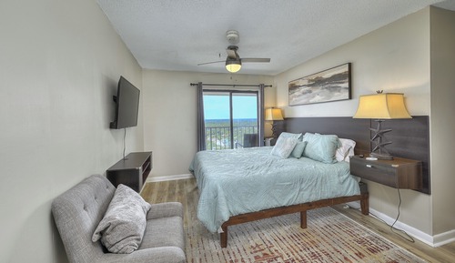 Condo, 2 Bedrooms, Balcony, Ocean View (Renaissance Tower 2110)
