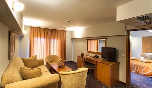Family Studio Suite