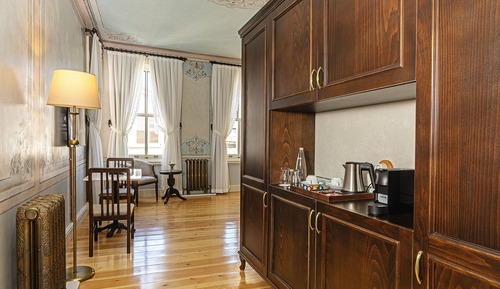 Executive Suite