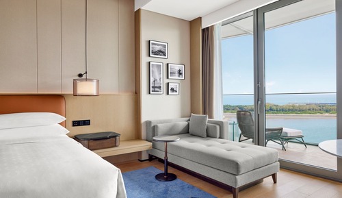 Premium Room, 1 King Bed, Balcony, Ocean View