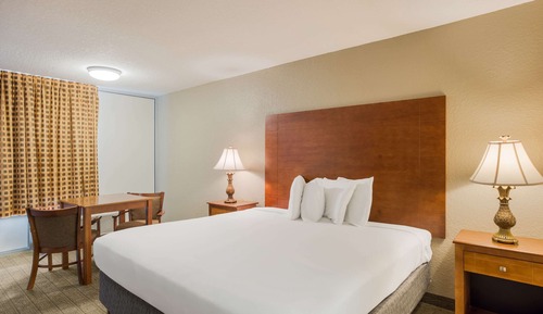 Room, 1 King Bed, Accessible, Non Smoking