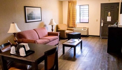 Suite, Multiple Beds, Non Smoking