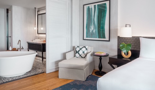 Suite, 1 King Bed