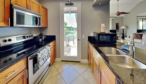 Condo (3 Bedrooms)