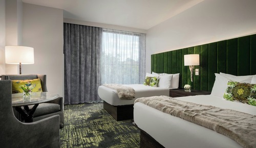 Room, 2 Queen Beds, Non Smoking (View)
