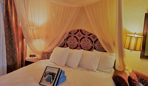 Basic King Room