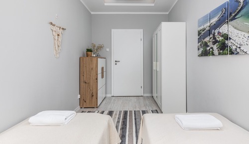 Apartment, 3 Bedrooms, 2 Bathrooms