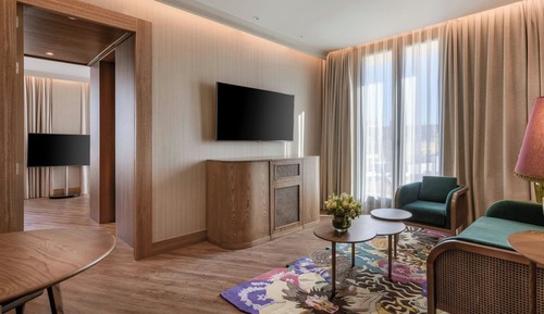 Suite, 1 King Bed, Non Smoking, Terrace
