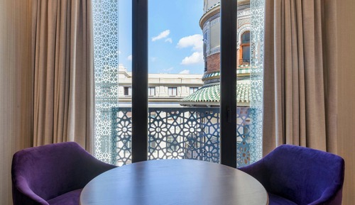 Grand Room, 1 King Bed, Non Smoking, City View