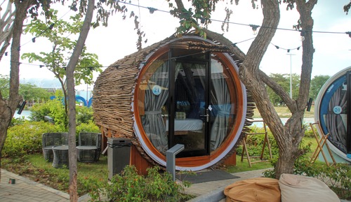 Premier Garden Cocoon