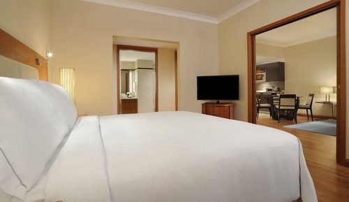 King One Bedroom Suite with Separate Living area, Bathtub, Cocktail hours