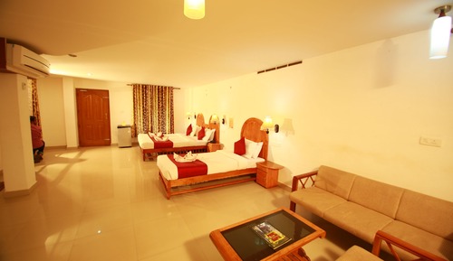 Jungle View Family Room