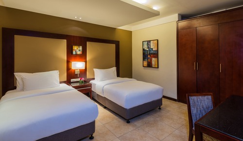 Royal Suite, 2 Bedrooms (Pool View)