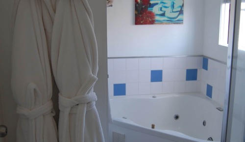 Superior Studio with Spa Bath