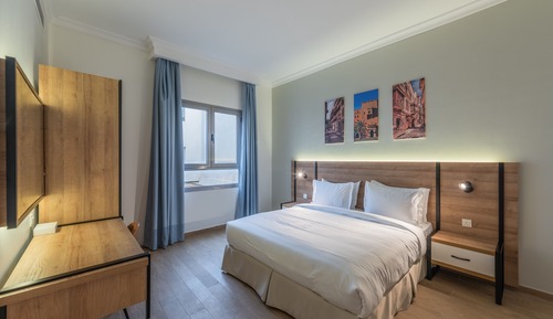 Executive Suite, 2 Bedrooms, City View
