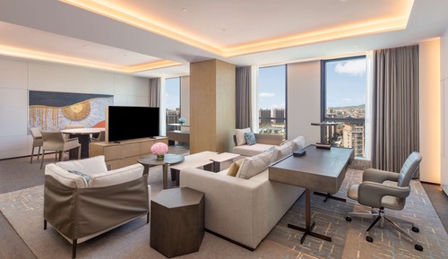 King Premier Suite