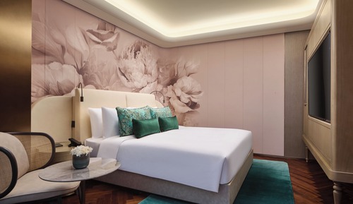 Classic Queen Room