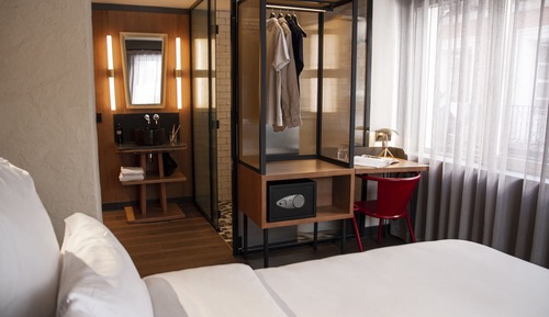 Premium Room, City View, Corner