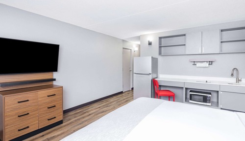 Deluxe Room, 1 King Bed, Non Smoking