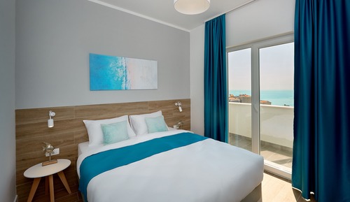 Junior Quadruple Room, Sea View