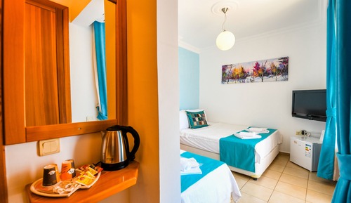 Comfort Triple Room