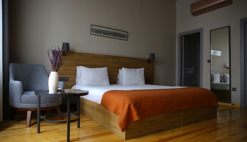 Deluxe Room, 1 Queen Bed, Non Smoking, Balcony