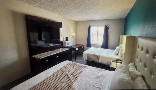 Standard Room, 2 Queen Beds, Non Smoking