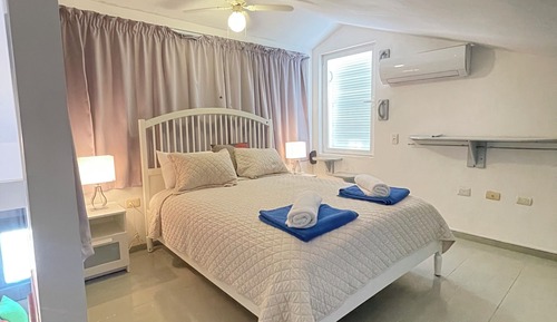 Panoramic Room