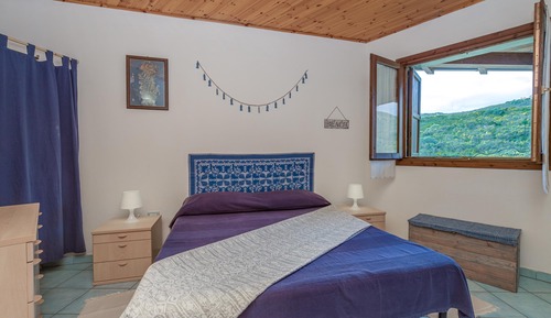 Family Apartment, 1 Bedroom (Blue&Green House With Shared Pool)