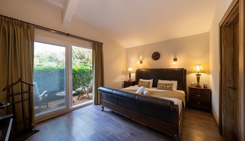 Luxury Room, Lanai, Garden View
