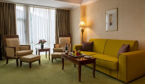 Family Studio Suite