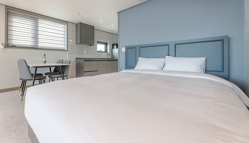 Basic Room, 1 Bedroom (A503 (Ocean View))